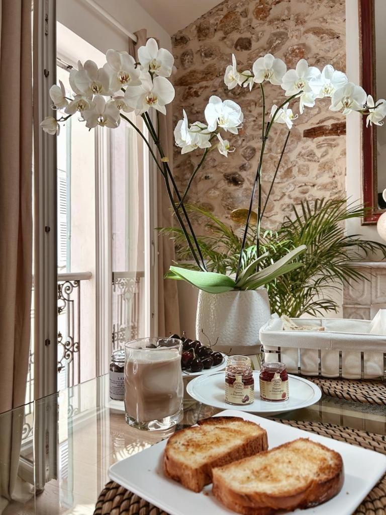 L Appartement De Manon, Centre Historique Du Vieil 앙티브 외부 사진